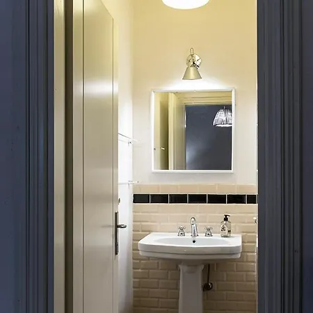 Interno Degobbi * Reggio nell'Emilia